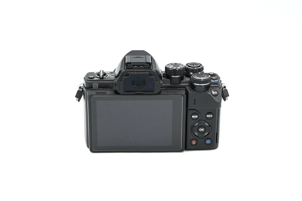 Беззеркальный фотоаппарат Olympus OM-D E-M10 Mark II Body черный (состояние 5-) (б/у)
