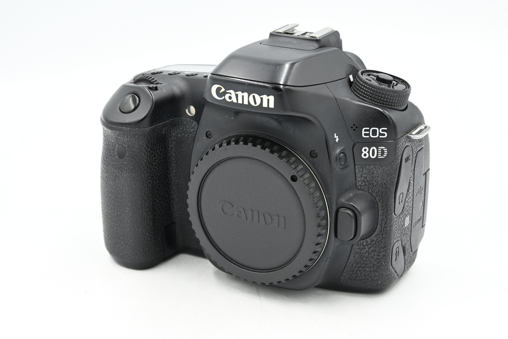 Зеркальный фотоаппарат Canon EOS 80D Body (состояние 4) (б/у)