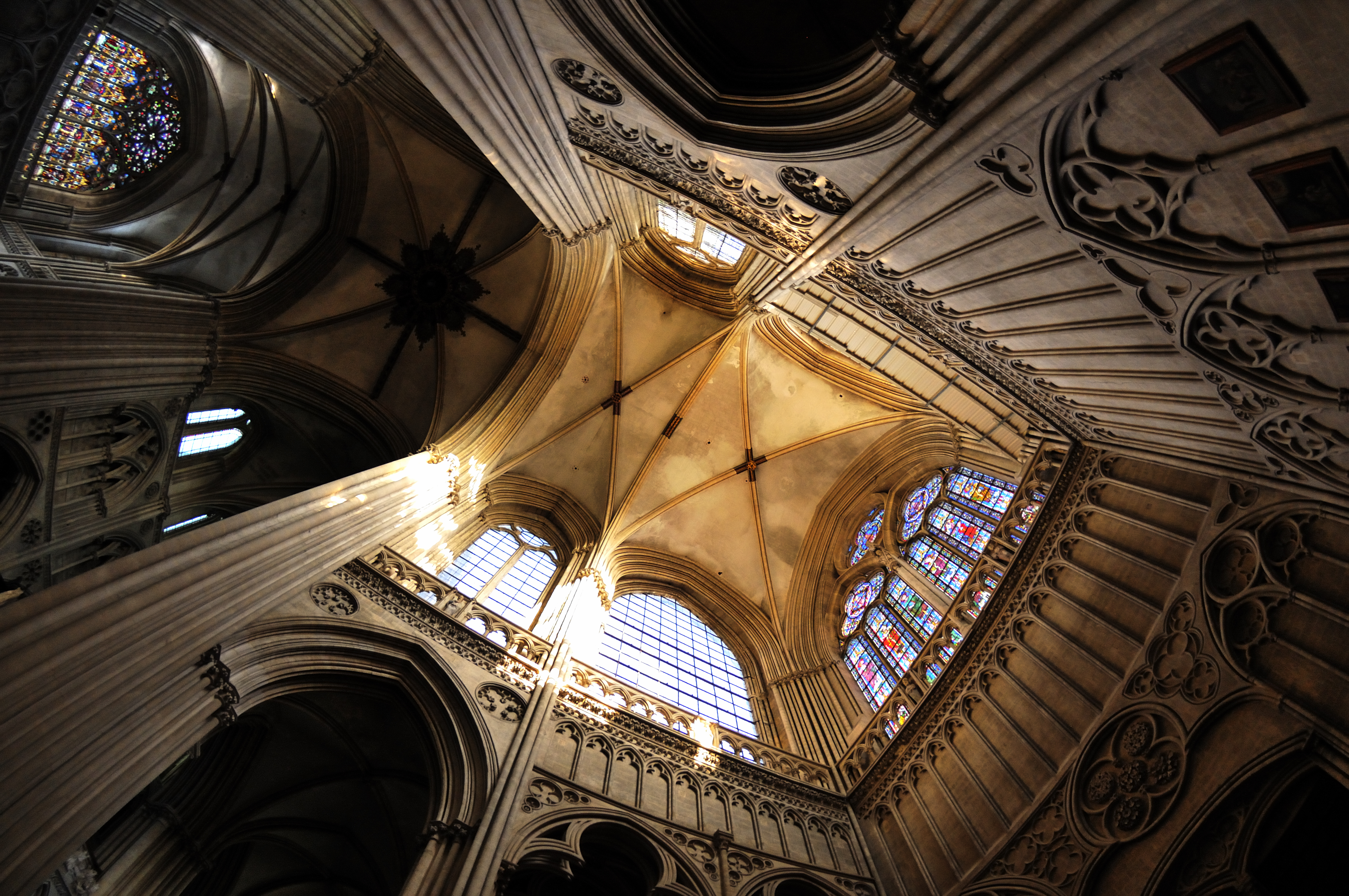 Объектив Tokina AT-X 107 F3.5-4.5 DX Fisheye