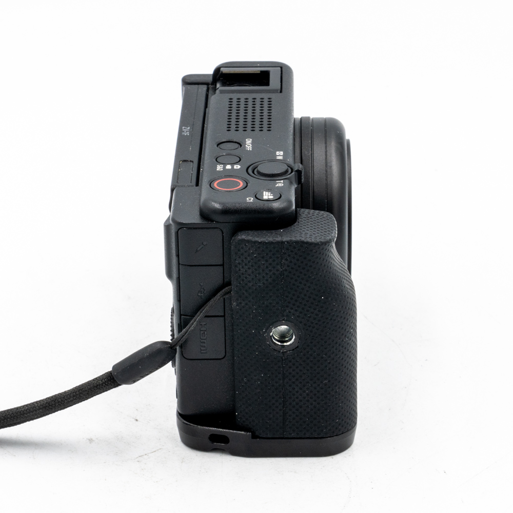 Компактный фотоаппарат Sony ZV-1F, черный (состояние 5) (б/у)