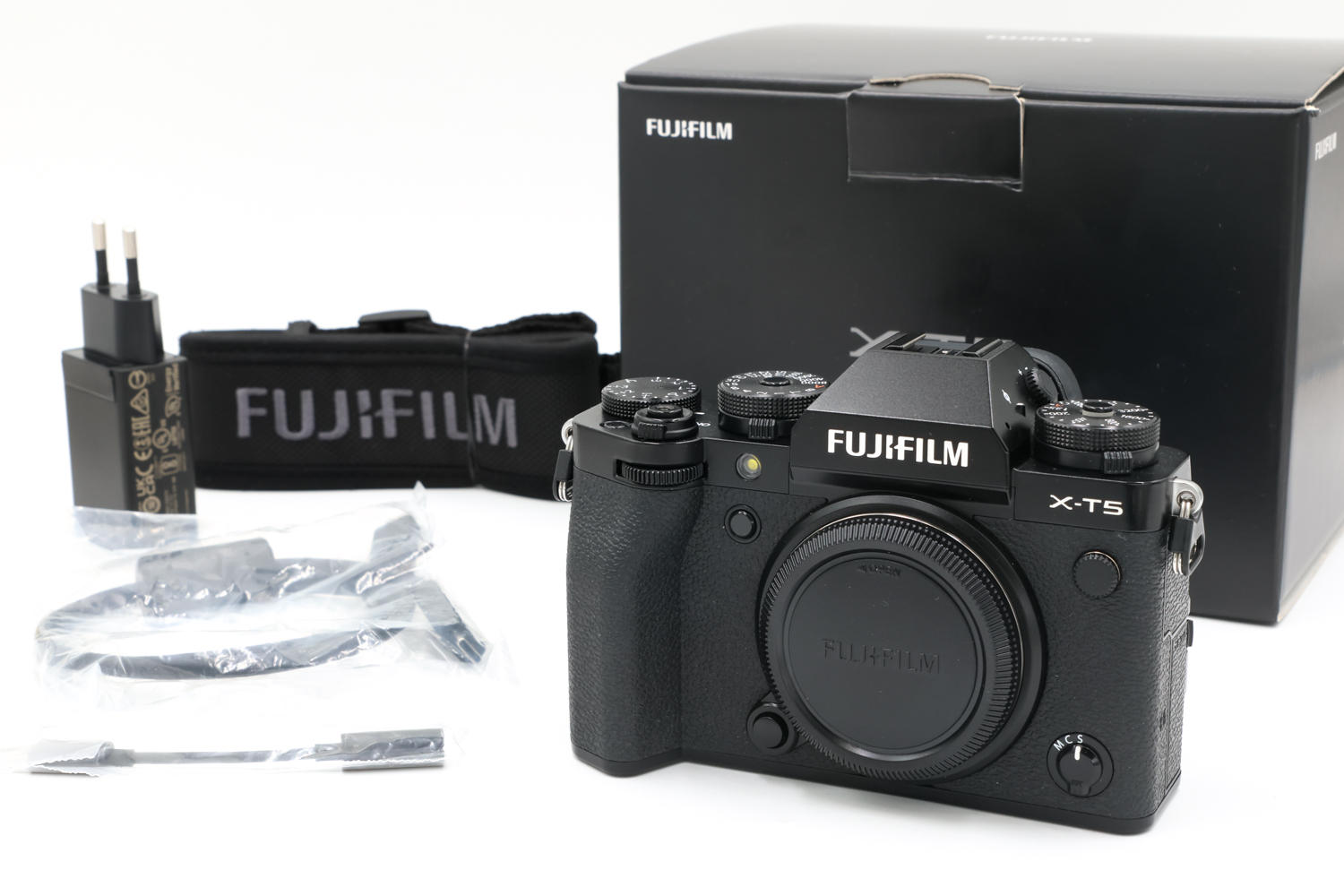 Беззеркальный фотоаппарат Fujifilm X-T5 Body Black (состояние 5) (б/у)