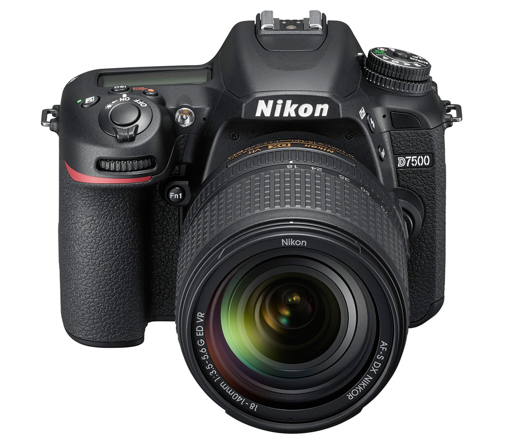 Зеркальный фотоаппарат Nikon D7500 Kit AF-S 18-140 VR DX