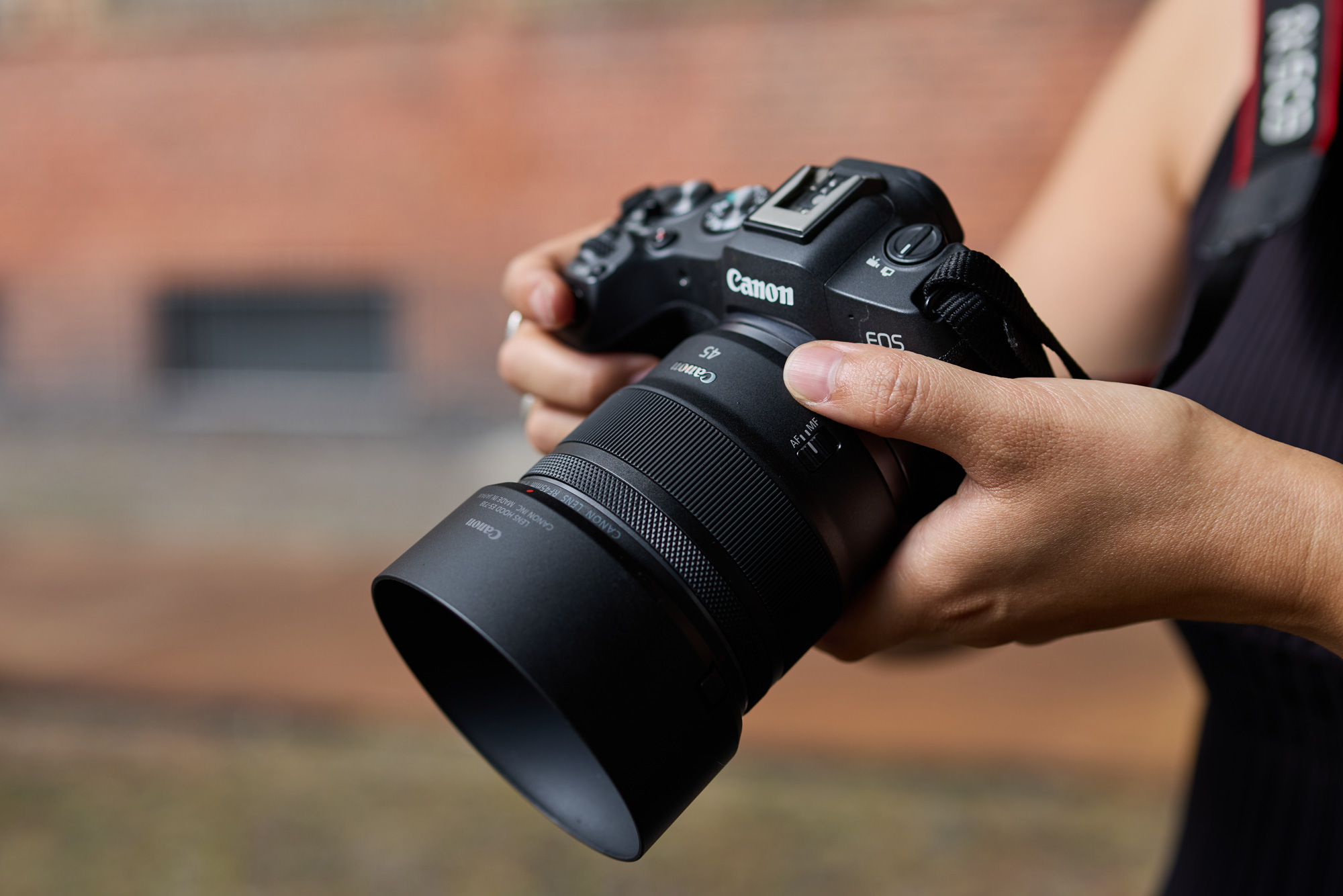 Объектив Canon RF 45mm f/1.2 STM