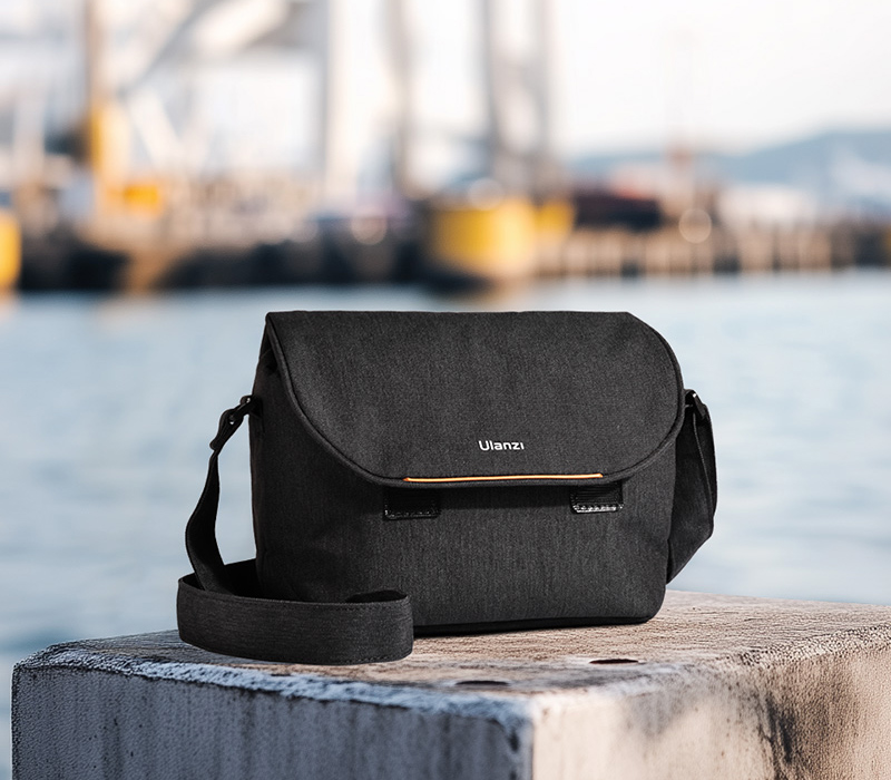 Сумка Ulanzi F02 Lightweight Shoulder Bag, черная