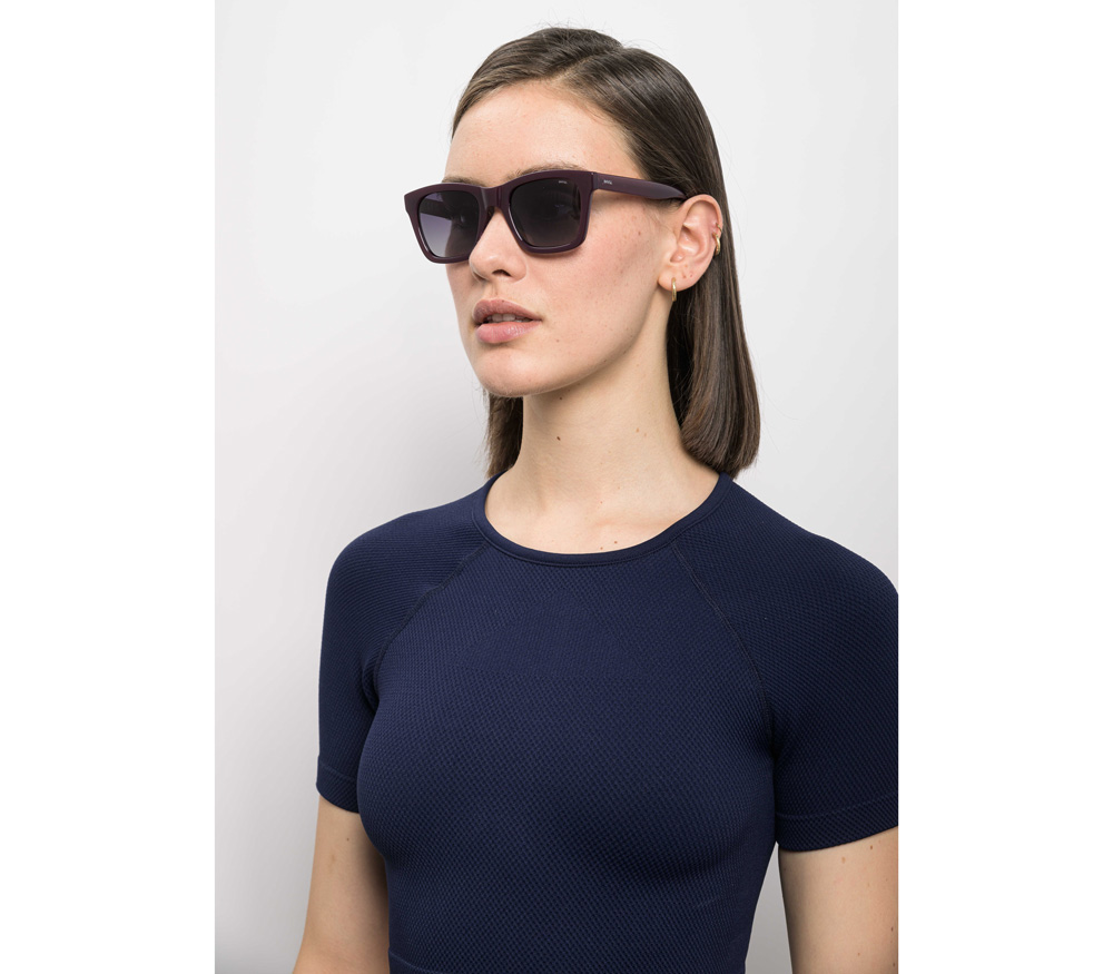 Солнцезащитные очки INVU B2320B, женские