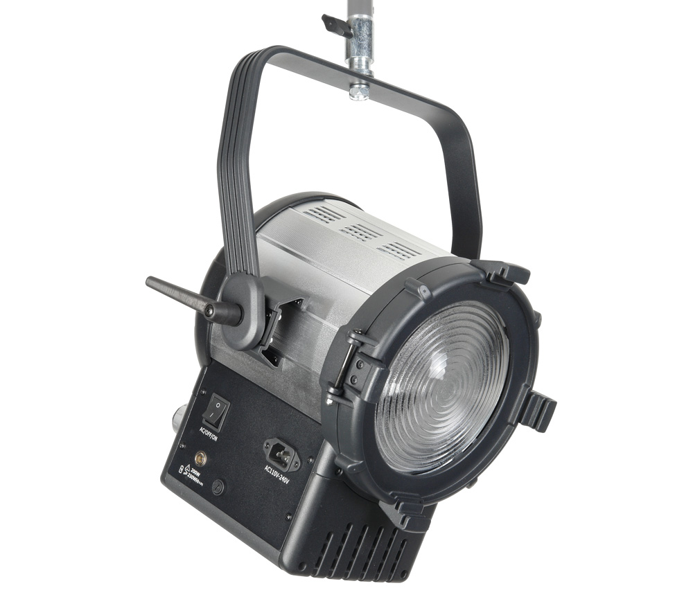 Осветитель GreenBean Fresnel 200 RGB X3 DMX, светодиодный, 200 Вт, 2800-6500К, RGB