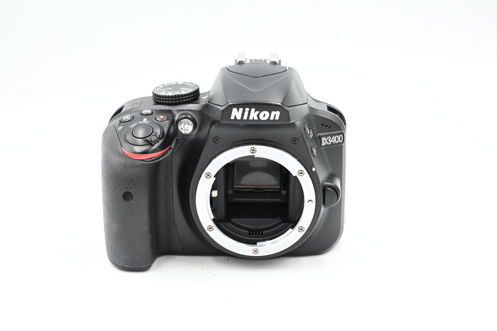 Зеркальный фотоаппарат Nikon D3400 Kit AF-P 18-55mm VR (состояние 4) (б/у)