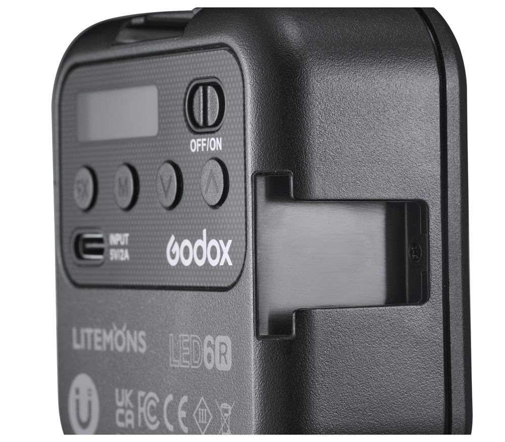 Осветитель Godox LITEMONS LED6R RGB, 6Вт, 3200K - 6500K, светодиодный