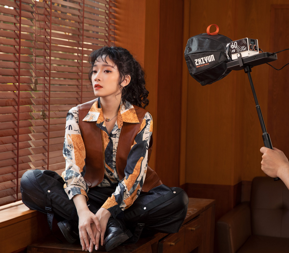 Осветитель Zhiyun Molus G60 Combo Kit, светодиодный, 60 Вт, 2700-6500К