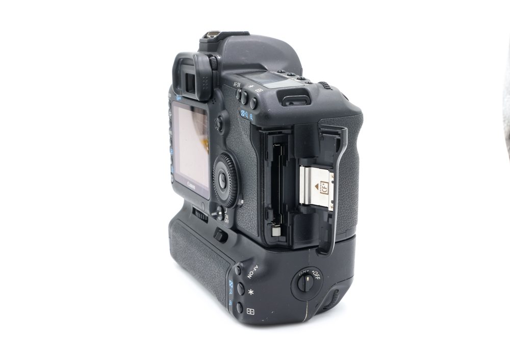 Зеркальный фотоаппарат Canon EOS 5D Mark II Body (состояние 5-) (б/у)