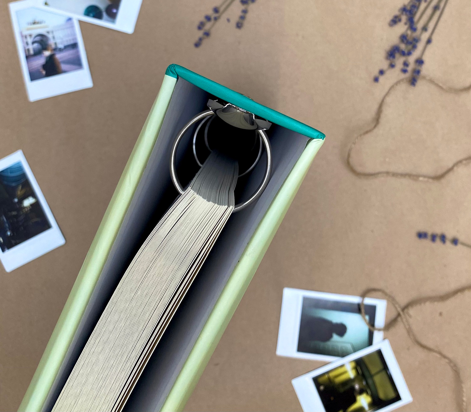 Фотоальбом Полином 50 листов 23х28 см, магнитный, "magic view" Замок