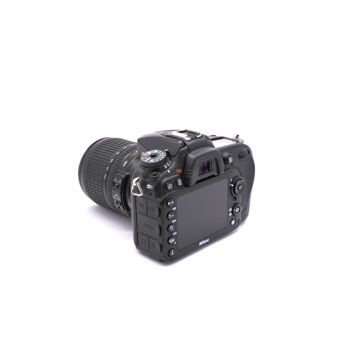 Зеркальный фотоаппарат Nikon D7200 kit AF-S 18-105 VR DX (состояние 4-) (б/у)