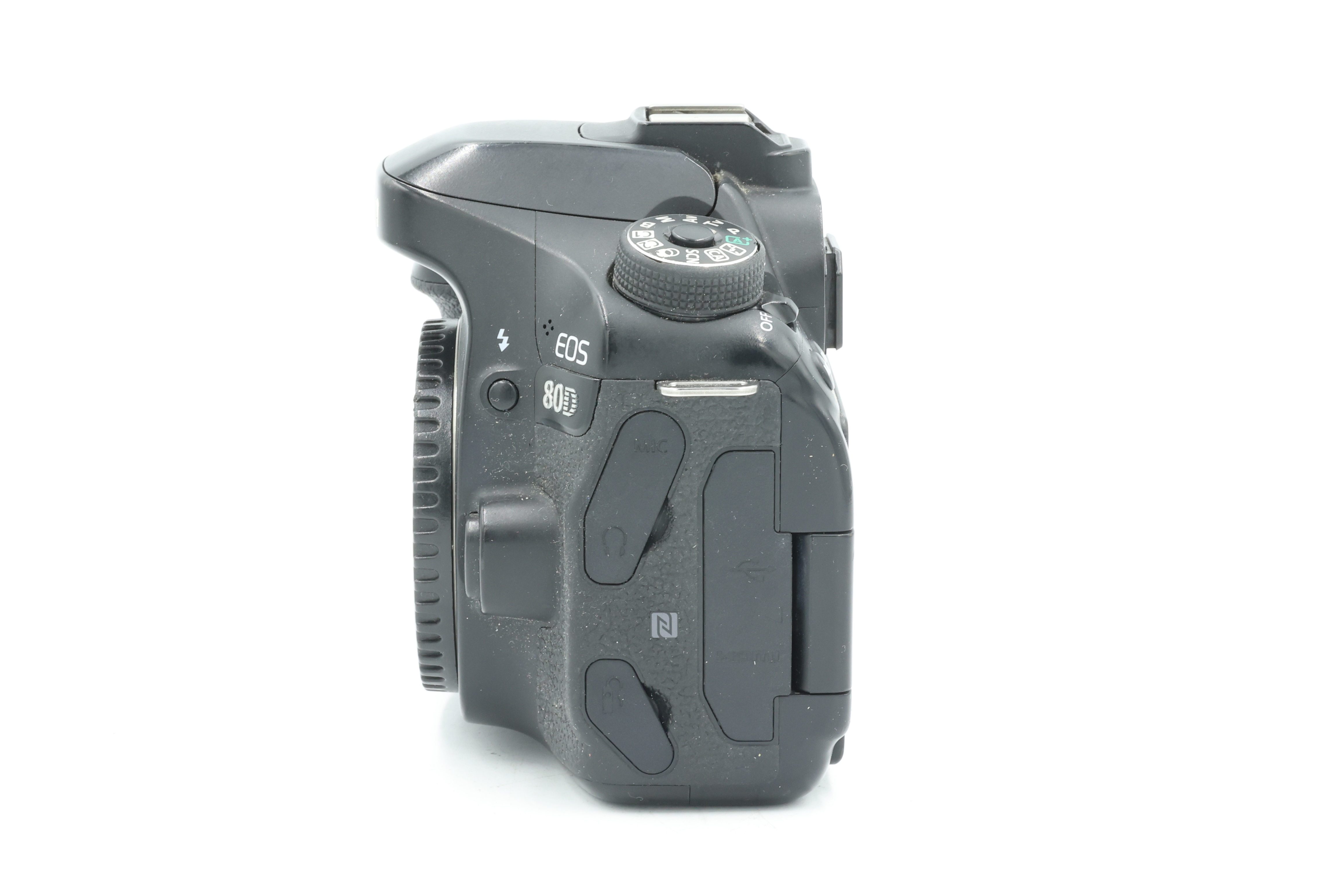 Зеркальный фотоаппарат Canon EOS 80D Body (состояние 4) (б/у)