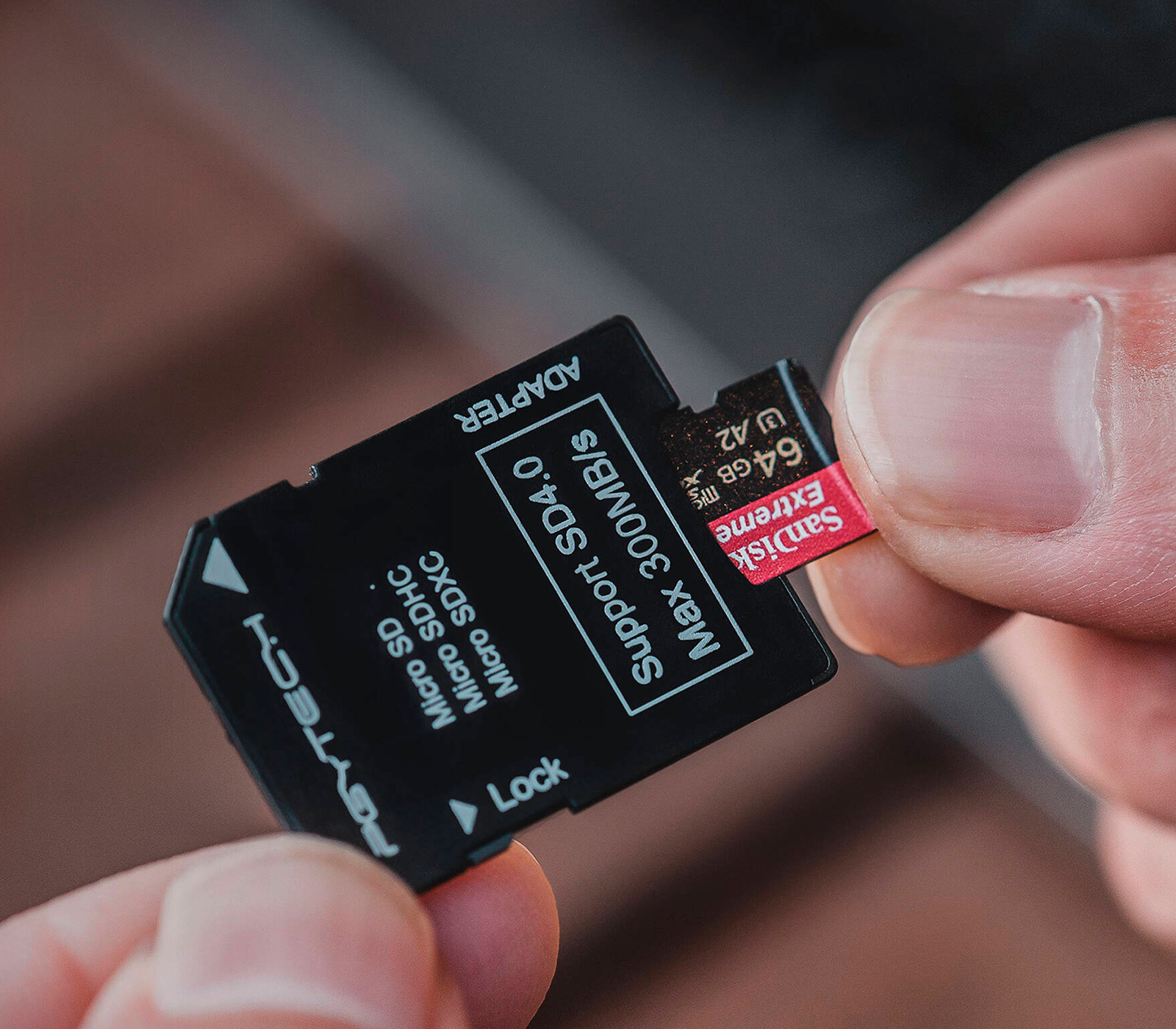 Карт-ридер и чехол PGYTECH CFexpress CreateMate, для CFE-B / SD, черный (уцененный)