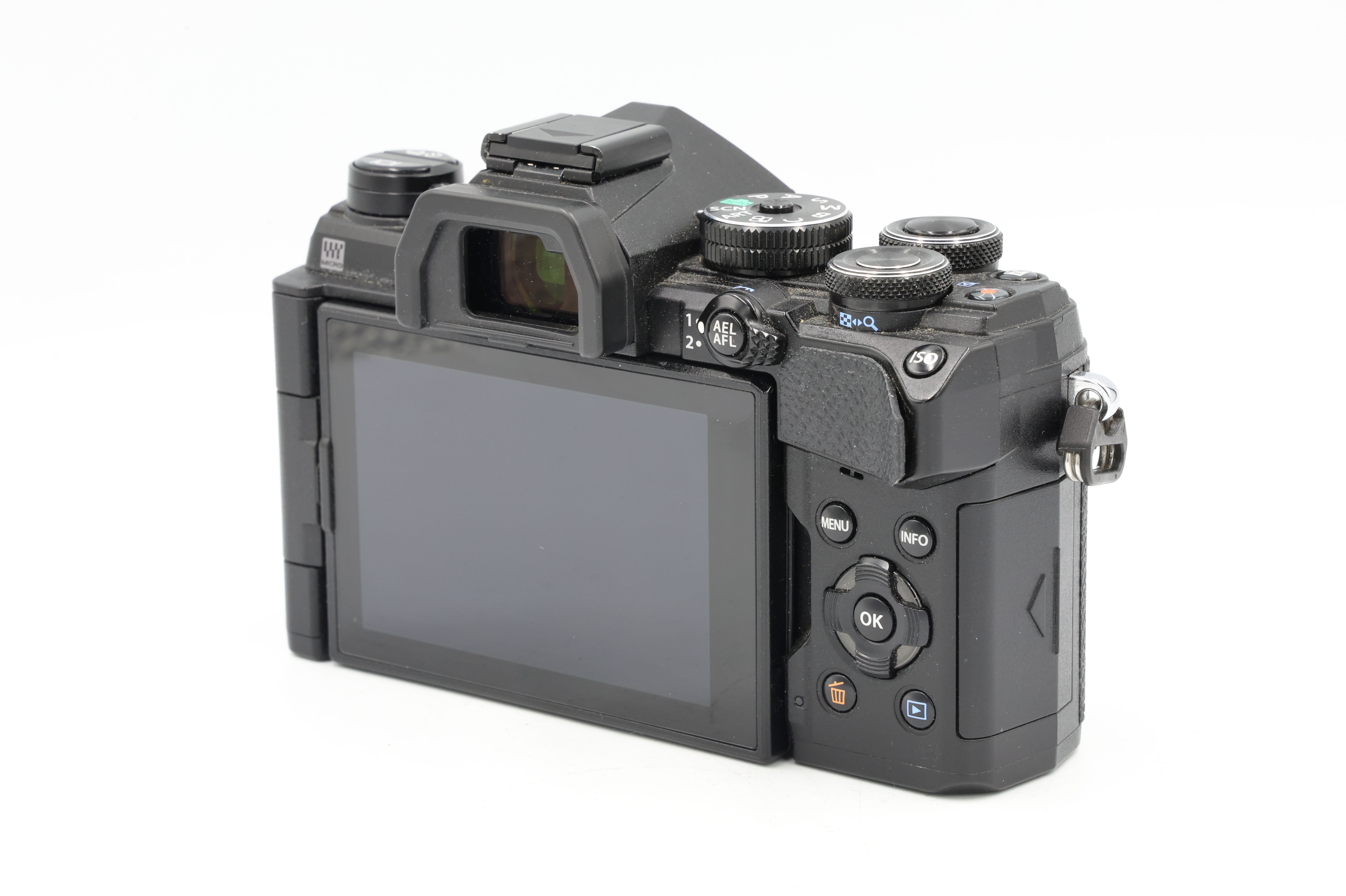 Беззеркальный фотоаппарат Olympus OM-D E-M5 Mark III, черный (состояние 5-) (б/у)