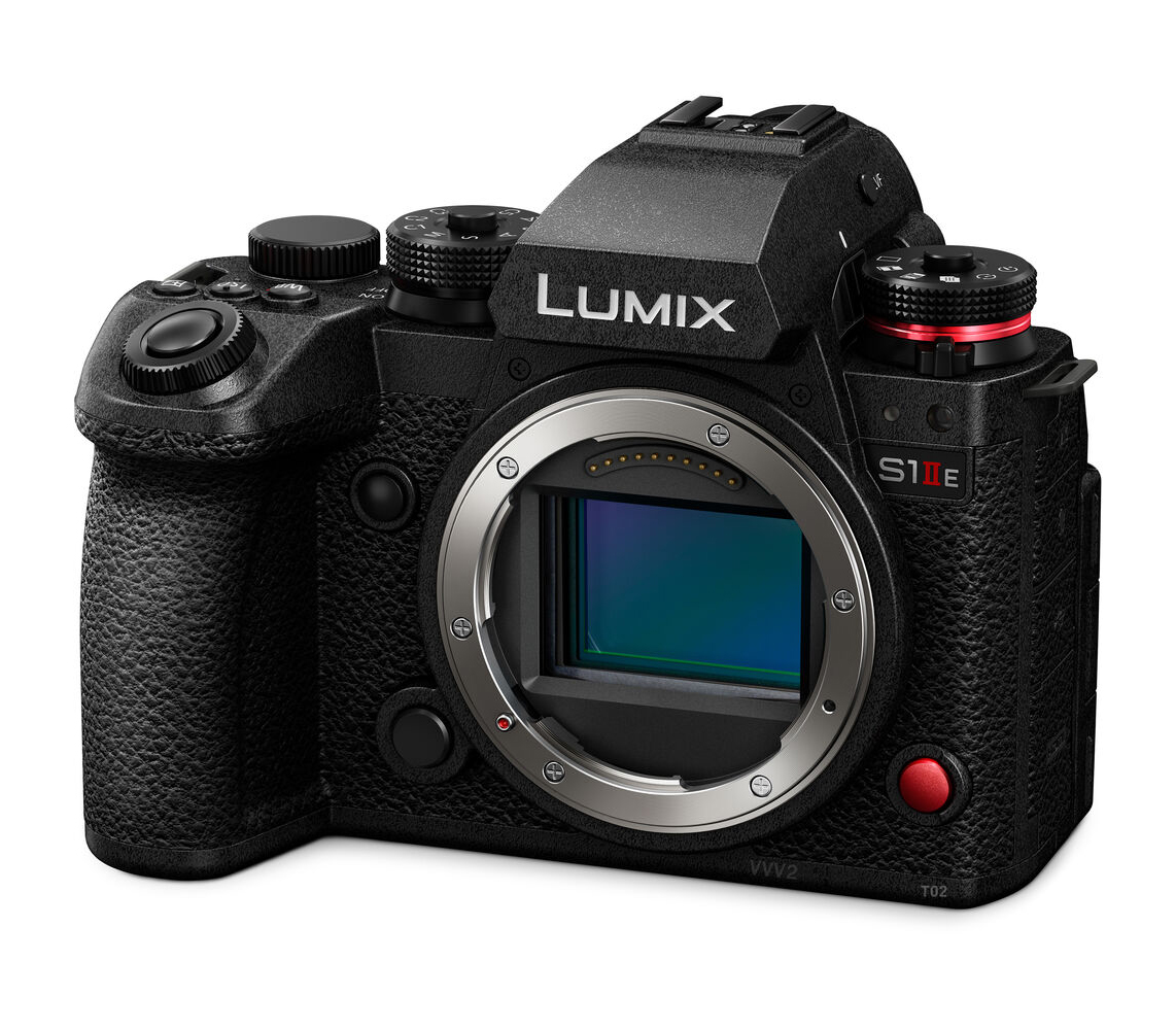 Беззеркальный фотоаппарат Panasonic Lumix S1 II E Body, английское меню