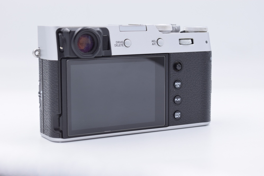 Компактный фотоаппарат Fujifilm X100V Silver (состояние 5) (б/у)