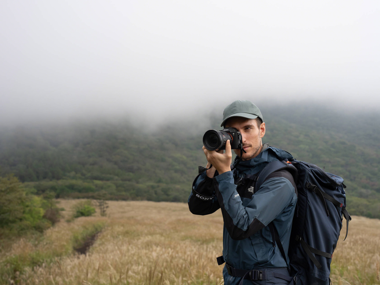 Беззеркальный фотоаппарат Sony a7 V Kit FE 28-70mm f/3.5-5.6 OSS II