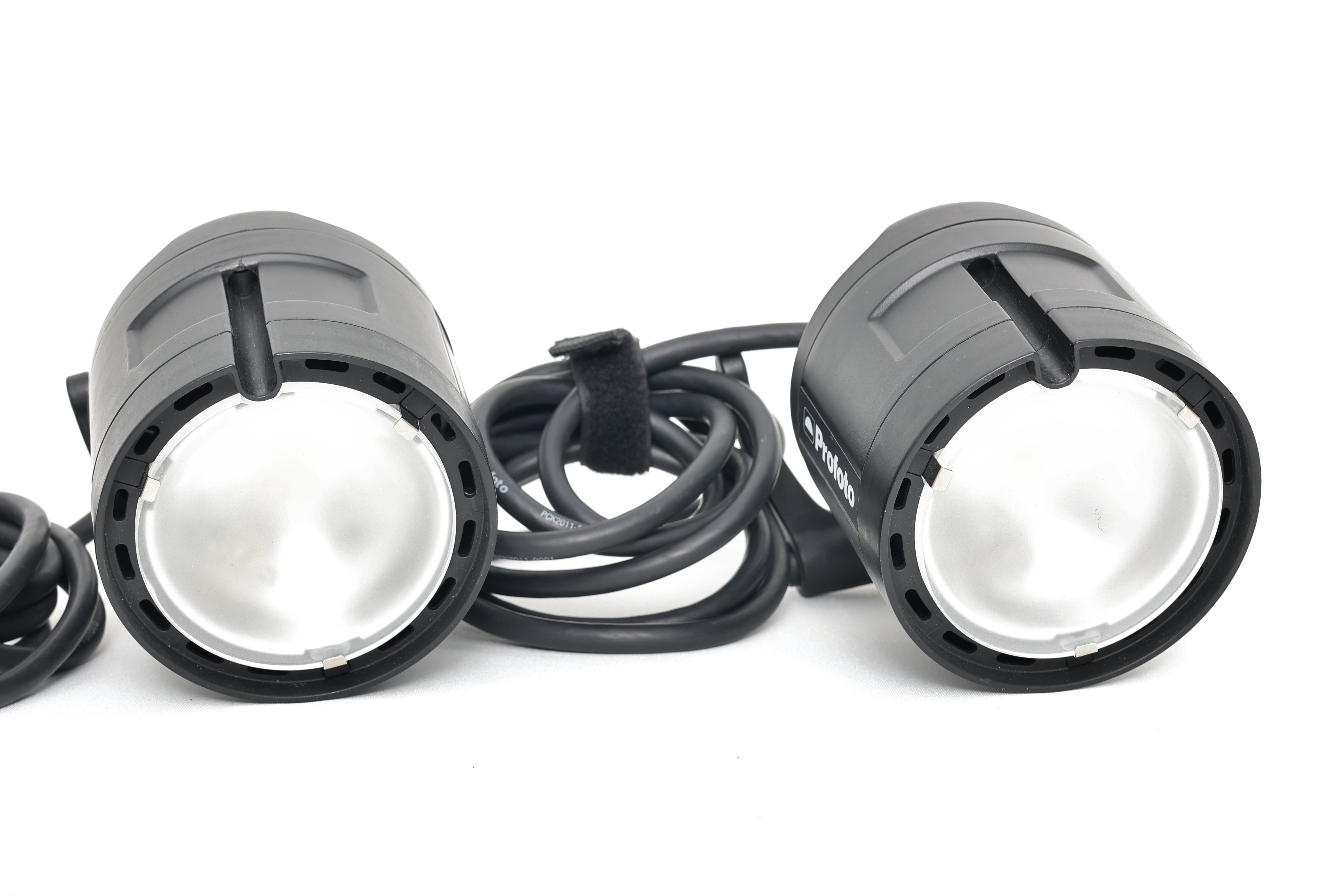 Генераторный импульсный свет Profoto B2 250 AirTTL Location Kit + B2 Air TTL Extension cable 3m (состояние 5-) (б/у)