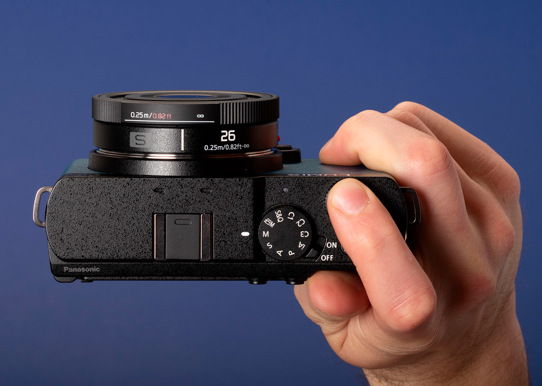 Беззеркальный фотоаппарат Panasonic Lumix S9 Body, английское меню