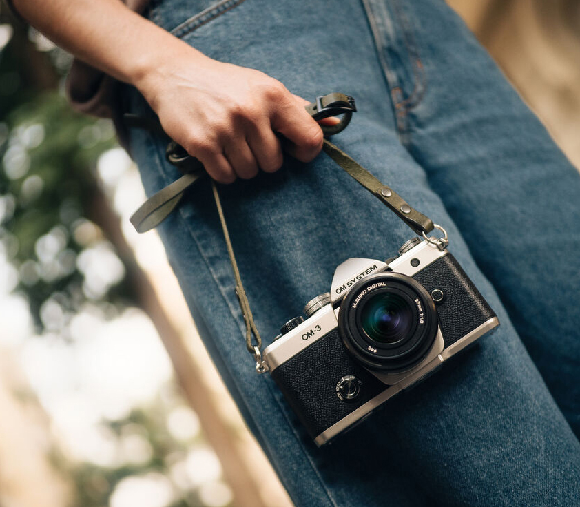 Беззеркальный фотоаппарат OM System OM-3 Kit 12-45/4.0, серебристый + черный