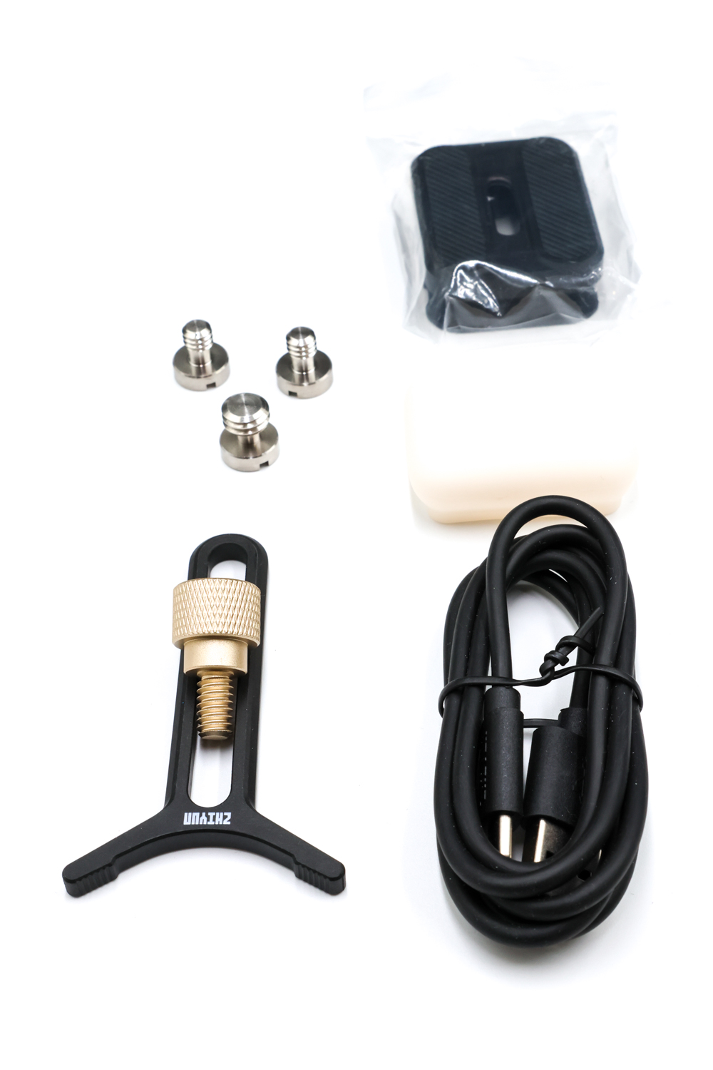 Стабилизатор Zhiyun Crane 4 Combo Kit (состояние 5) (б/у)