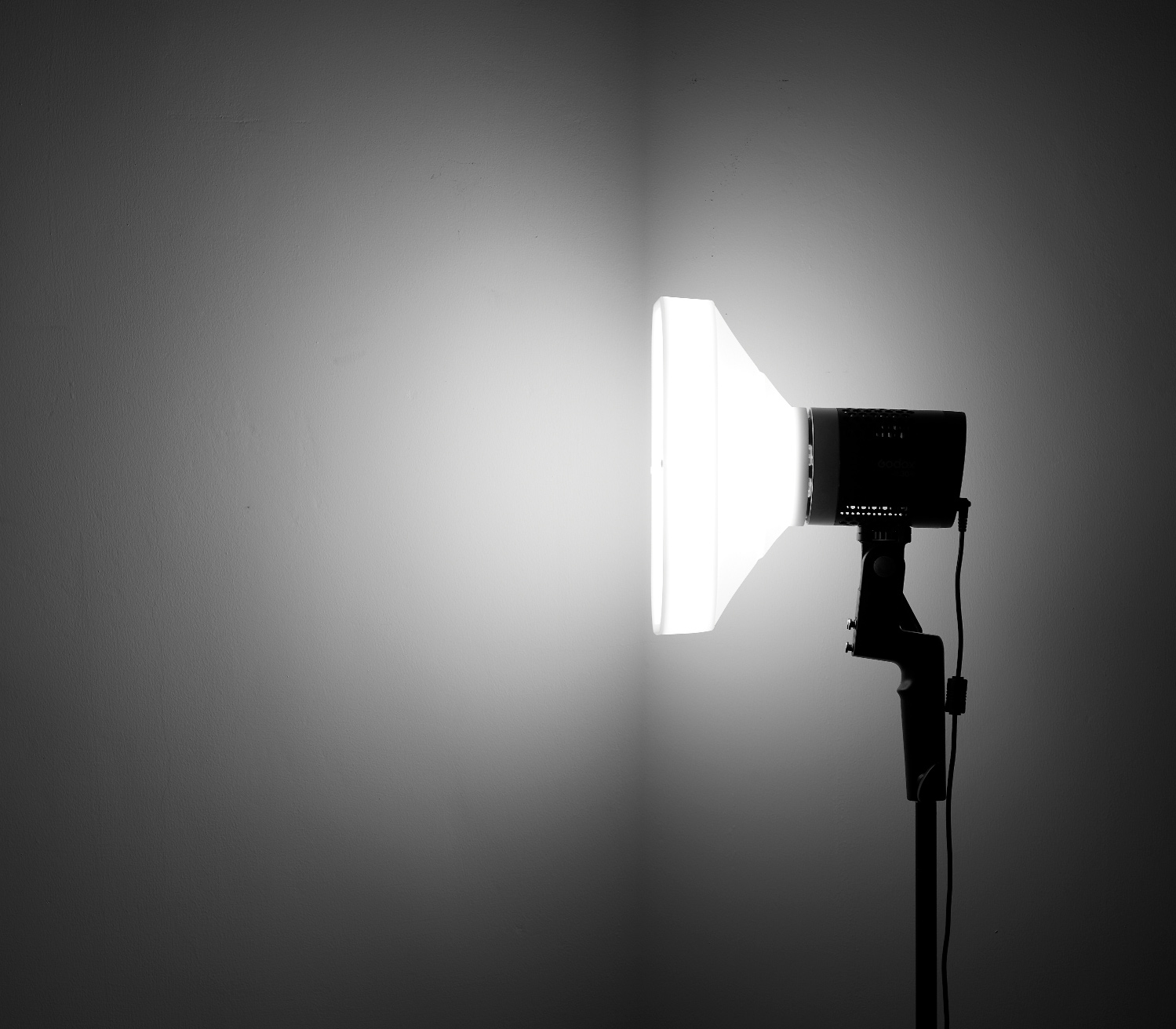 Комплект Godox ML-KIT1, 2х30 Вт + 60 Вт, 5600К