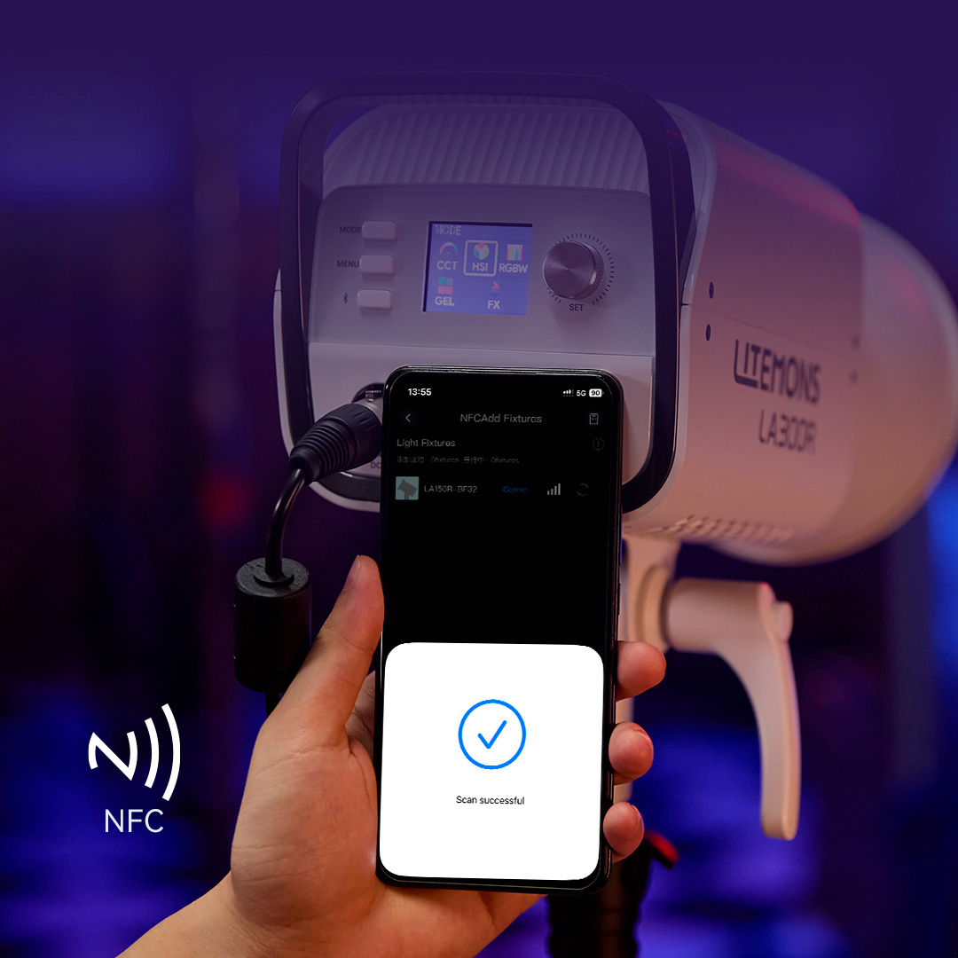 Осветитель Godox Litemons LA300R, 1800-10000К, RGB, 300 Вт