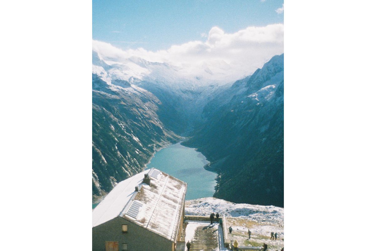 Фотоаппарат Lomography Lomomatic 110 Camera & Flash Zebra Crossing