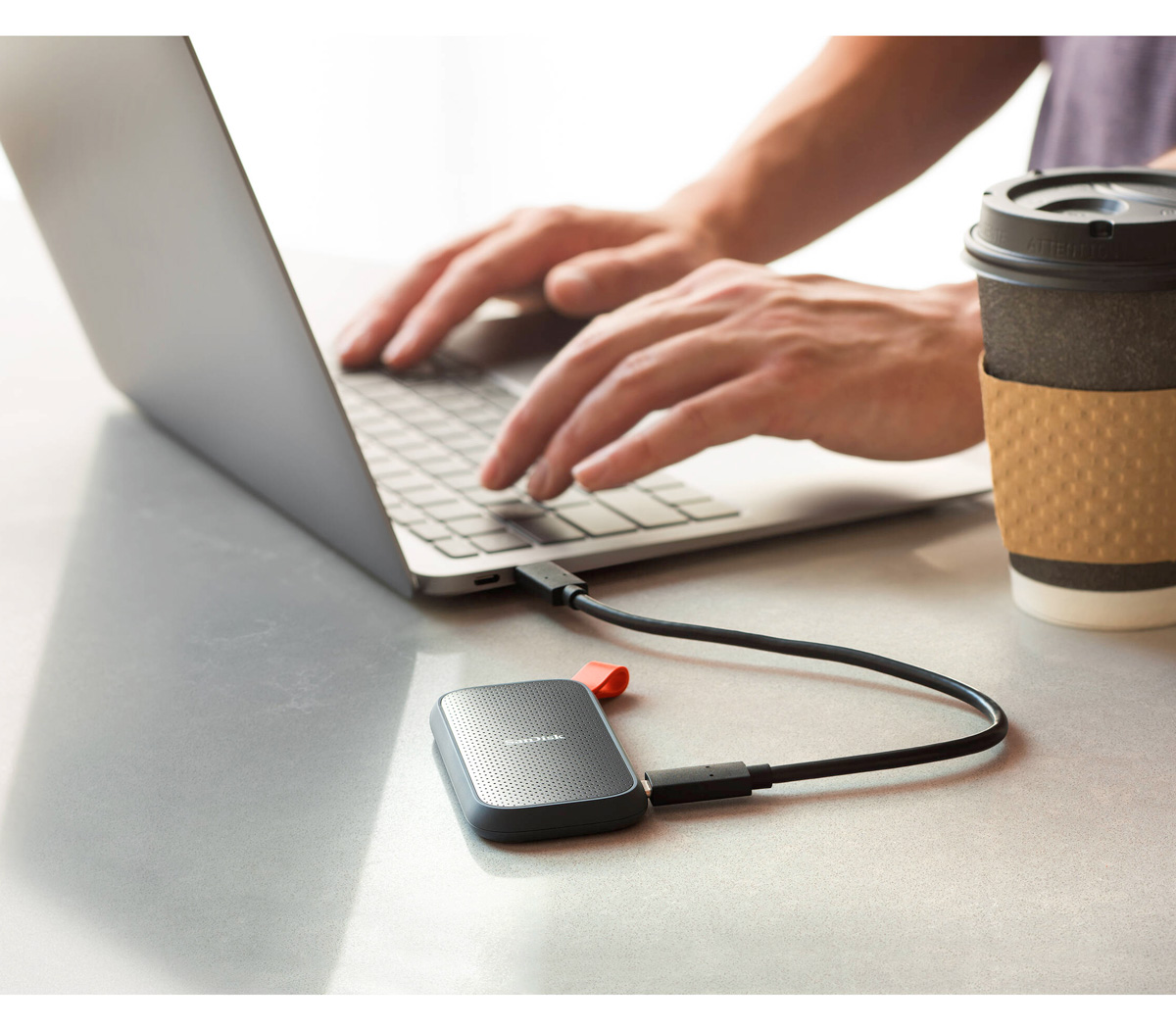 Внешний диск SanDisk Portable SSD 1TB 800Mb/s