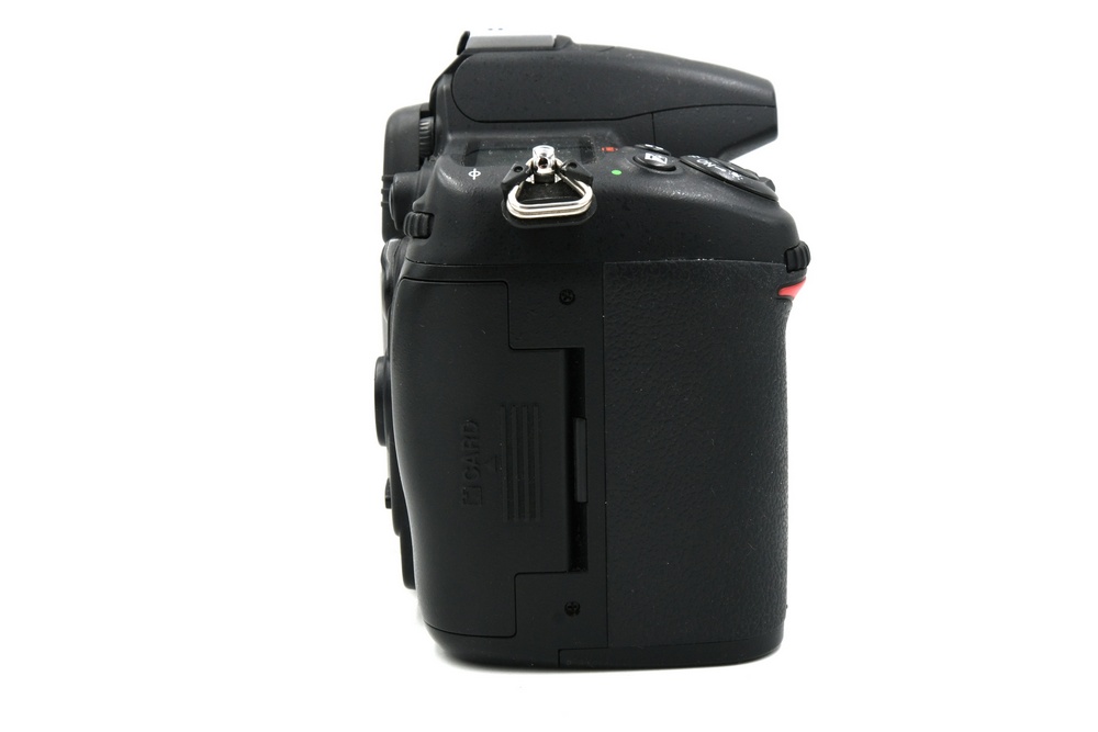 Зеркальный фотоаппарат Nikon D7000 Body (состояние 5) (б/у)