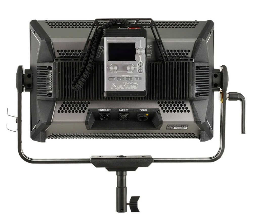 Осветитель Aputure NOVA P300c, светодиодный, RGBWW, 300 Вт