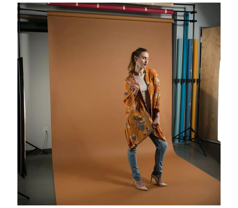 Фон VIBRANTONE 20 Mid Brown, бумажный, 2.1 x 11 м, коричневый