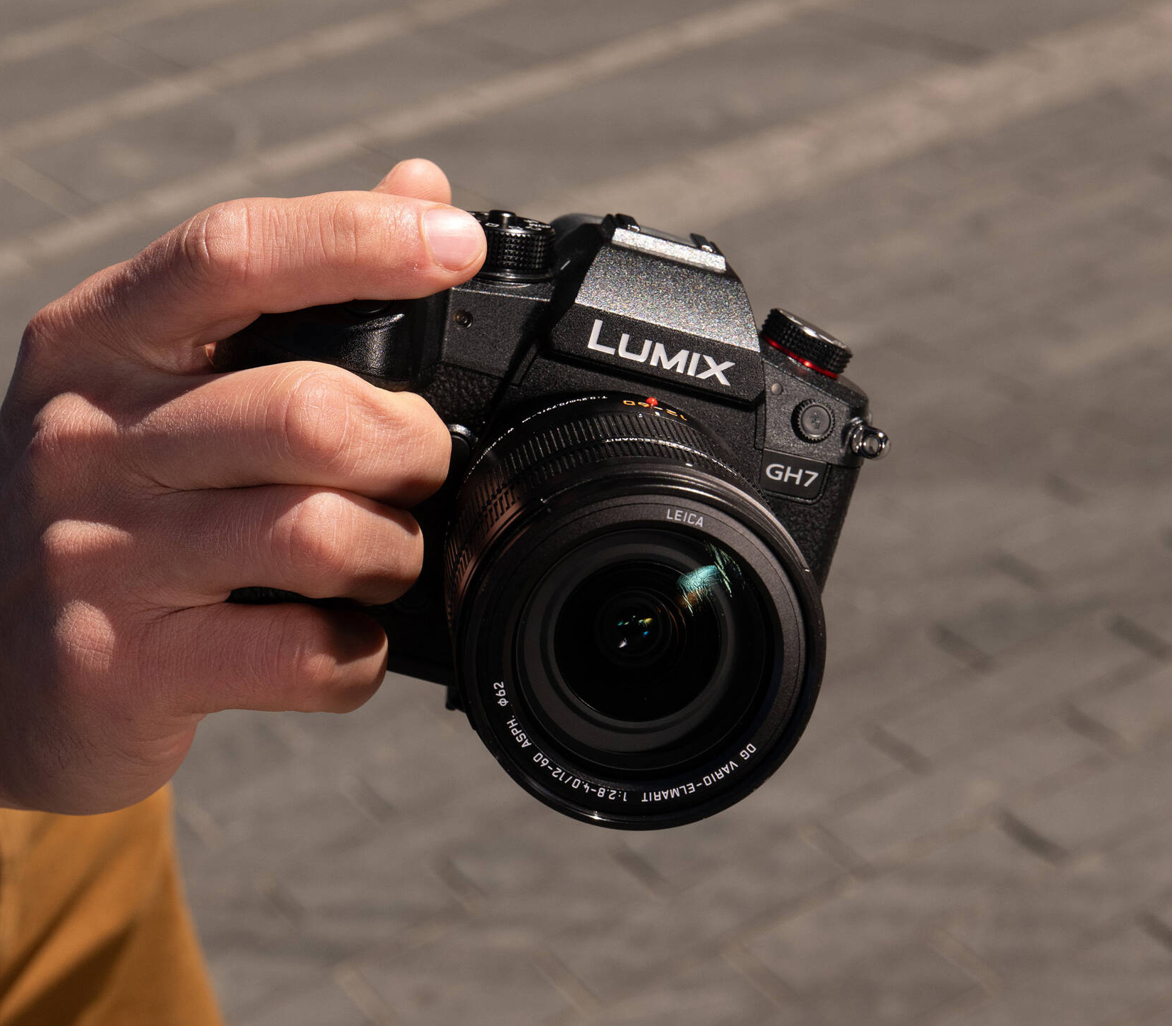 Беззеркальный фотоаппарат Panasonic Lumix DC-GH7 Body, английское меню