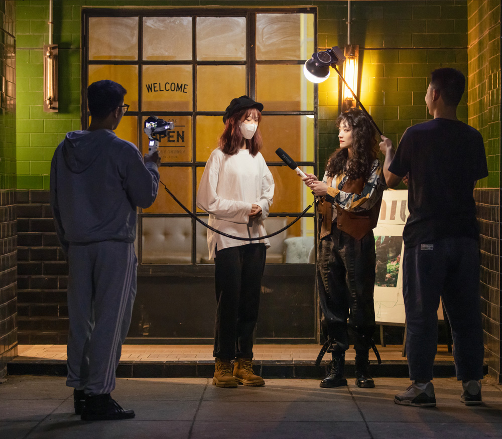 Осветитель Zhiyun Molus X100 Combo Kit, светодиодный, 100 Вт, 2700-6500К