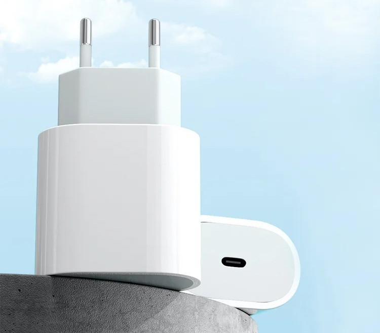 Зарядное устройство Aksberry T41, USB-C, PD 20 Вт, кабель USB-C, белый