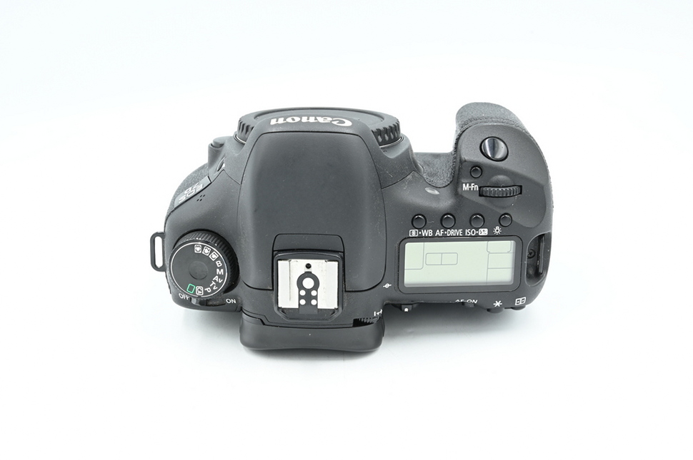 Зеркальный фотоаппарат Canon EOS 7D Body (состояние 5-) (б/у)