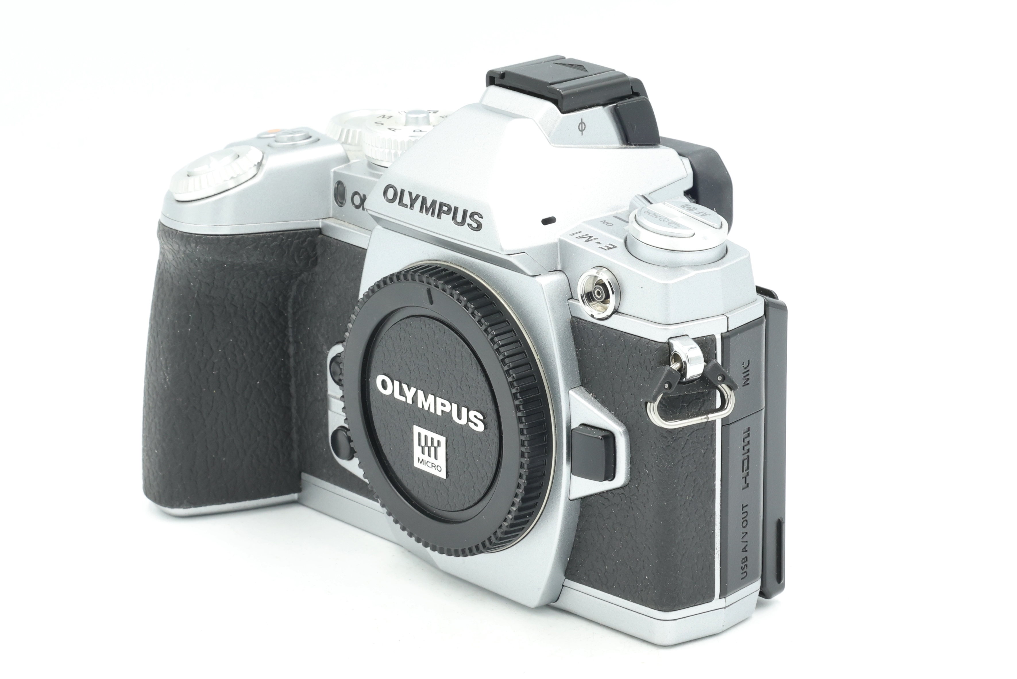 Беззеркальный фотоаппарат Olympus OM-D E-M1 Body Silver (состояние 5-) (б/у)