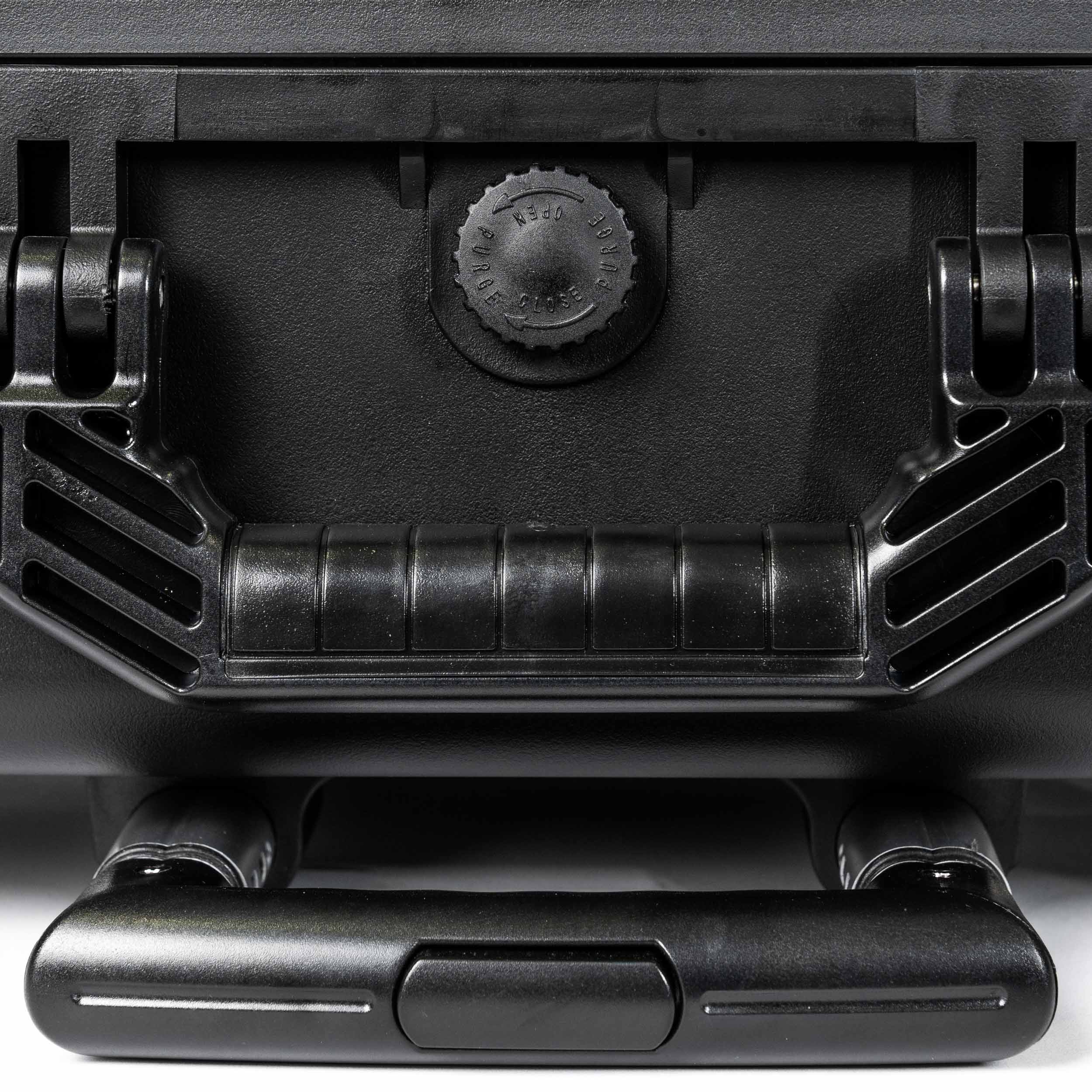 Кейс для фототехники на колесах Bolla WRT-23, противоударный, водонепроницаемый, 47.5 х 39 х 20 см