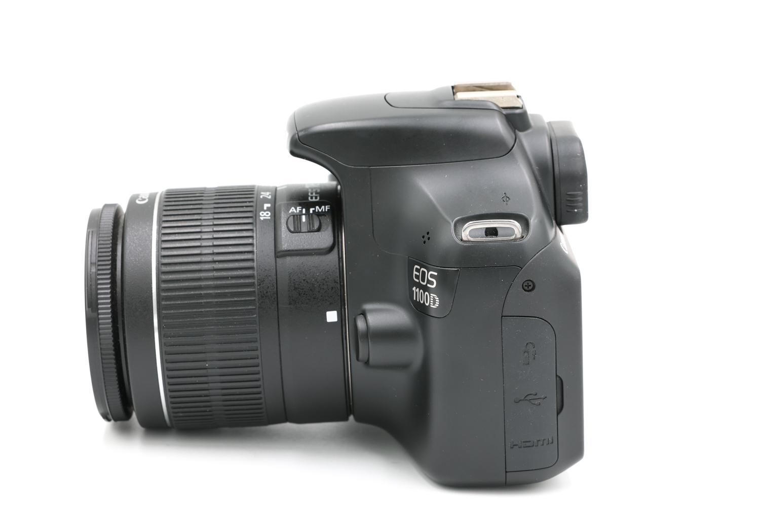 Зеркальный фотоаппарат Canon EOS 1100D Kit EF-S 18-55mm f/3.5-5.6 III (состояние 5-) (б/у)