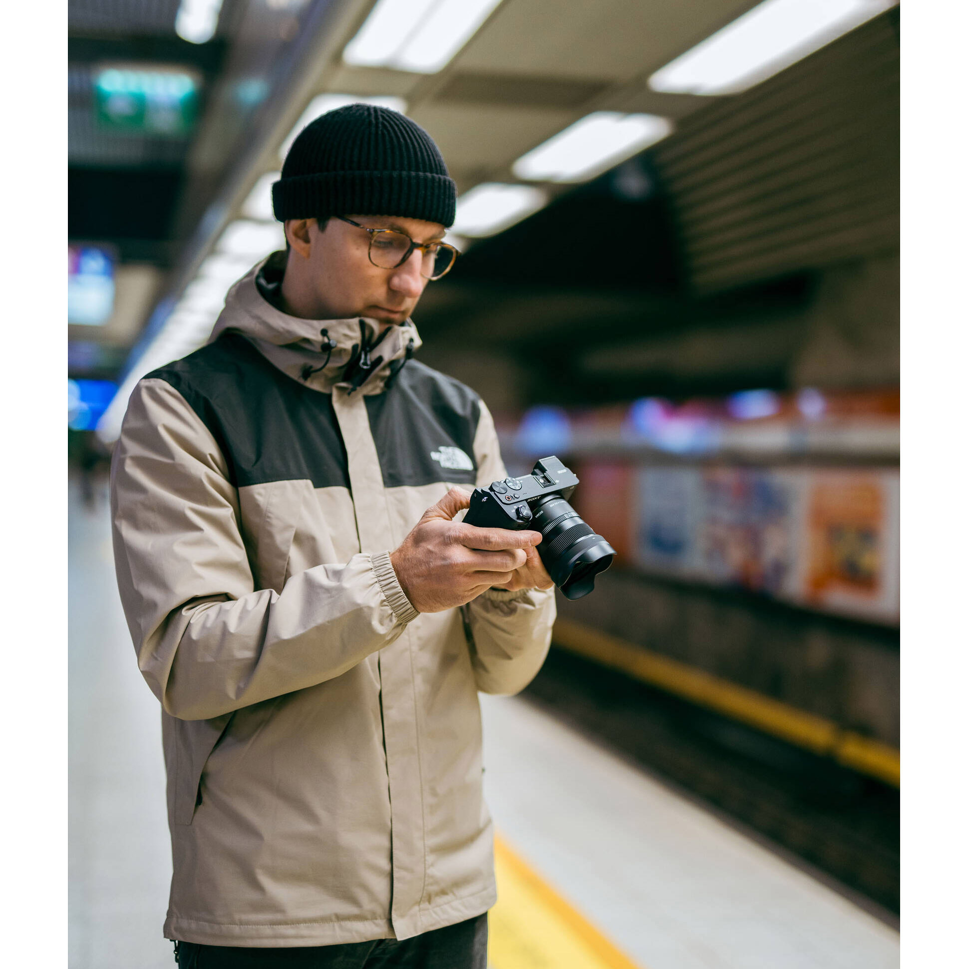 Объектив Sigma 15mm f/1.4 DC Contemporary Sony E