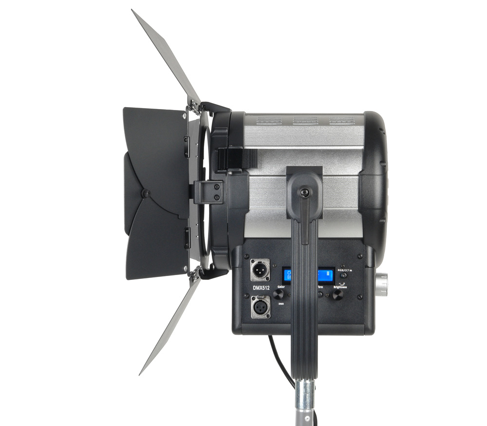 Осветитель GreenBean Fresnel 200 RGB X3 DMX, светодиодный, 200 Вт, 2800-6500К, RGB