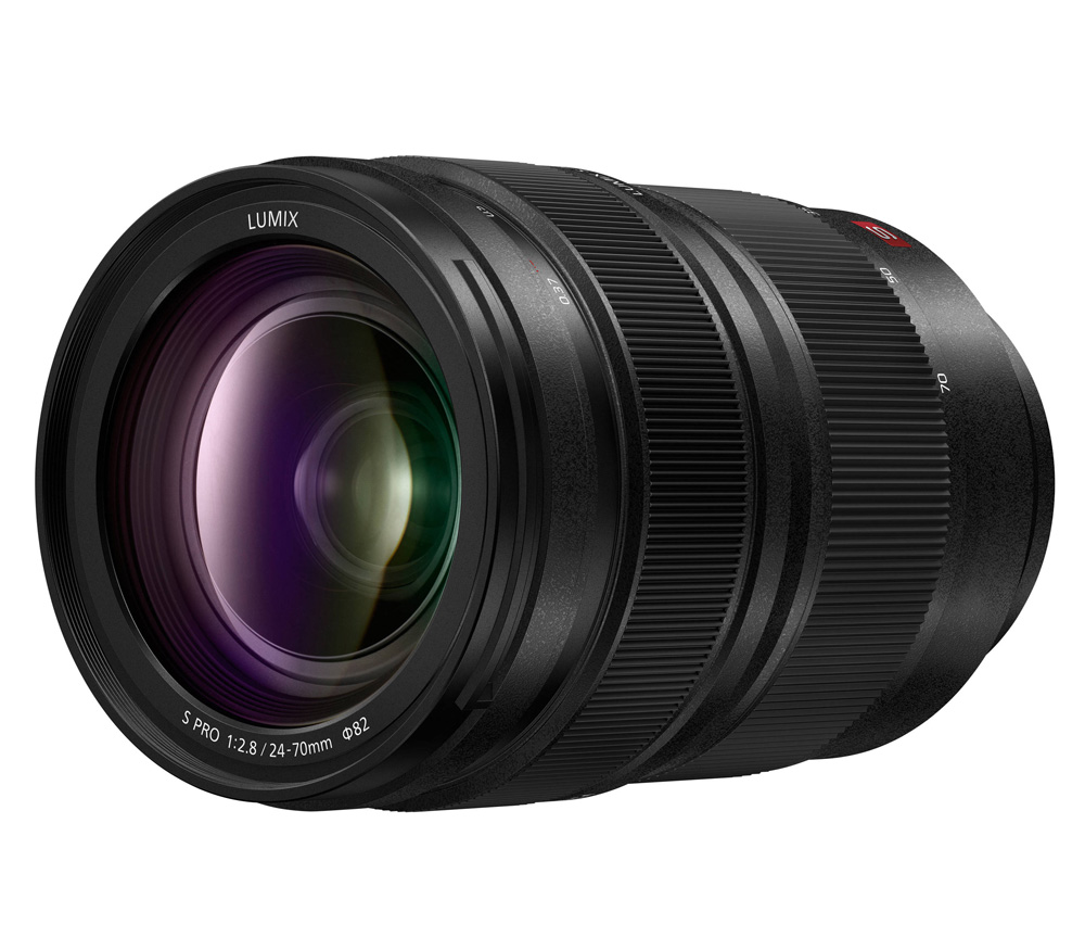 Объектив Panasonic Lumix S Pro 24-70mm f/2.8 (S-E2470)