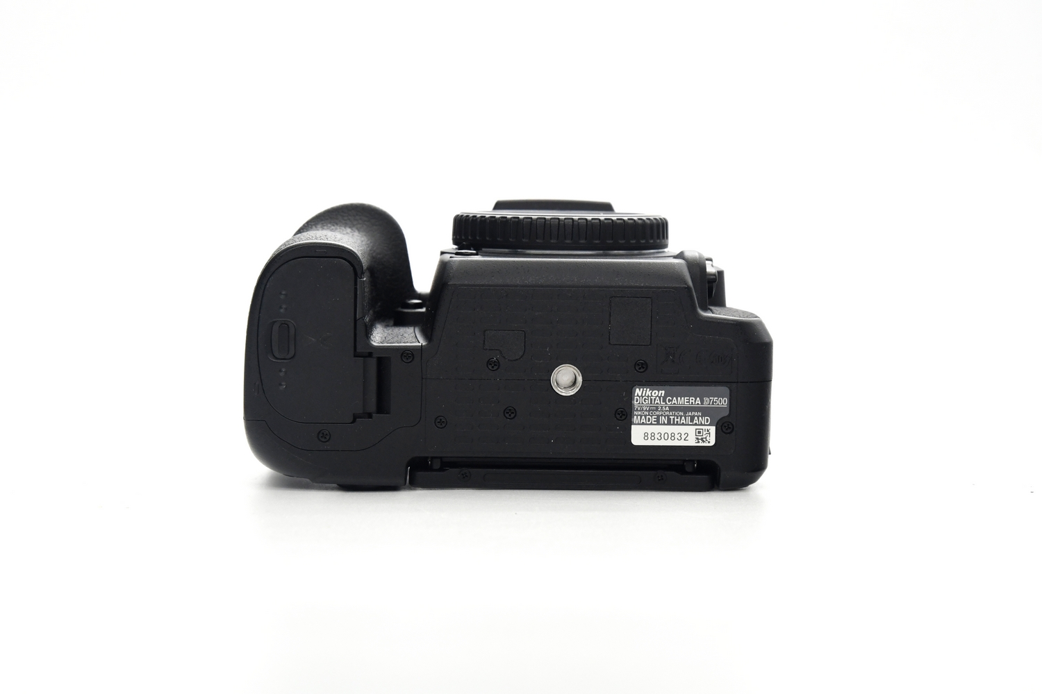 Зеркальный фотоаппарат Nikon D7500 Body (состояние 5) (б/у)