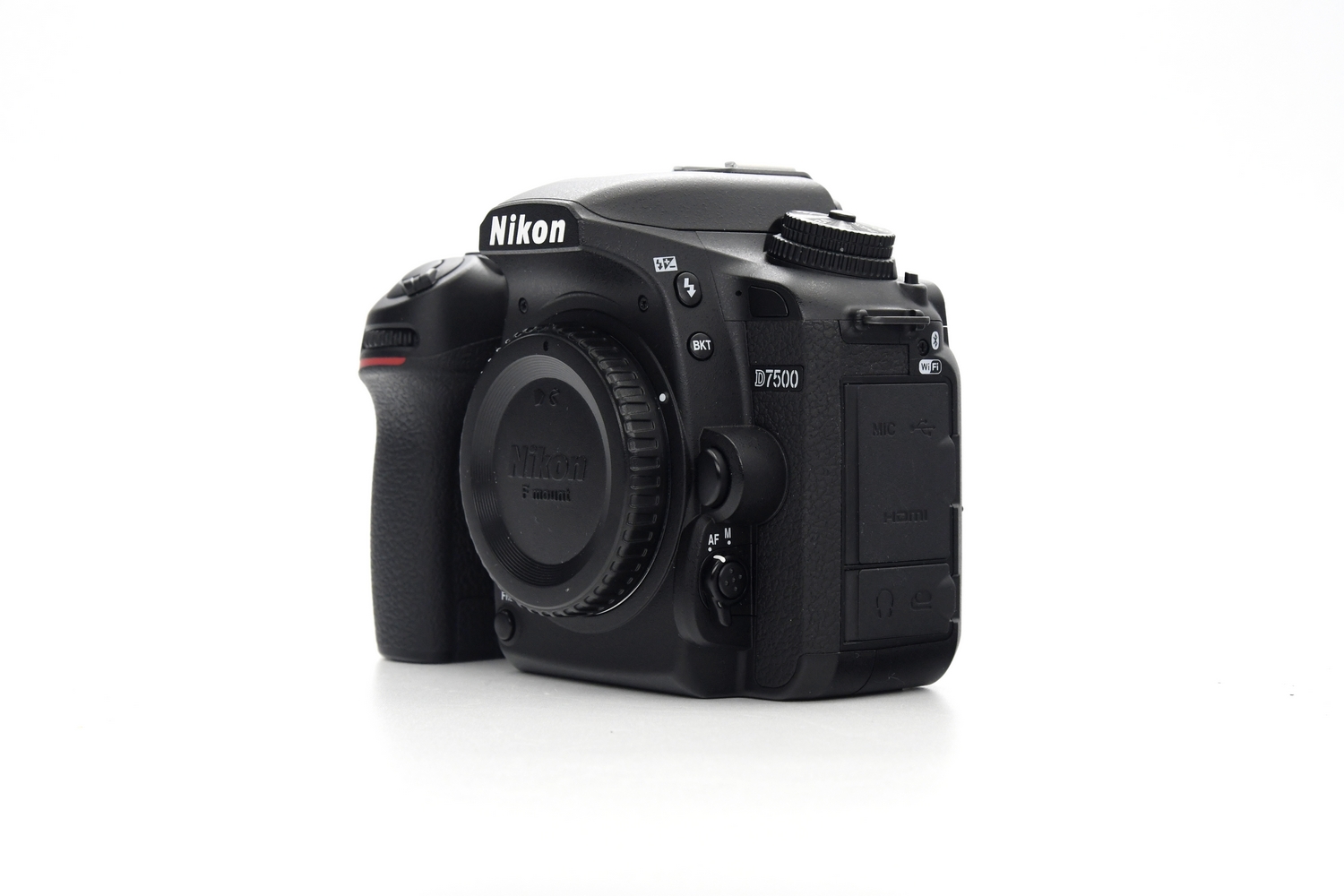 Зеркальный фотоаппарат Nikon D7500 Body (состояние 5) (б/у)