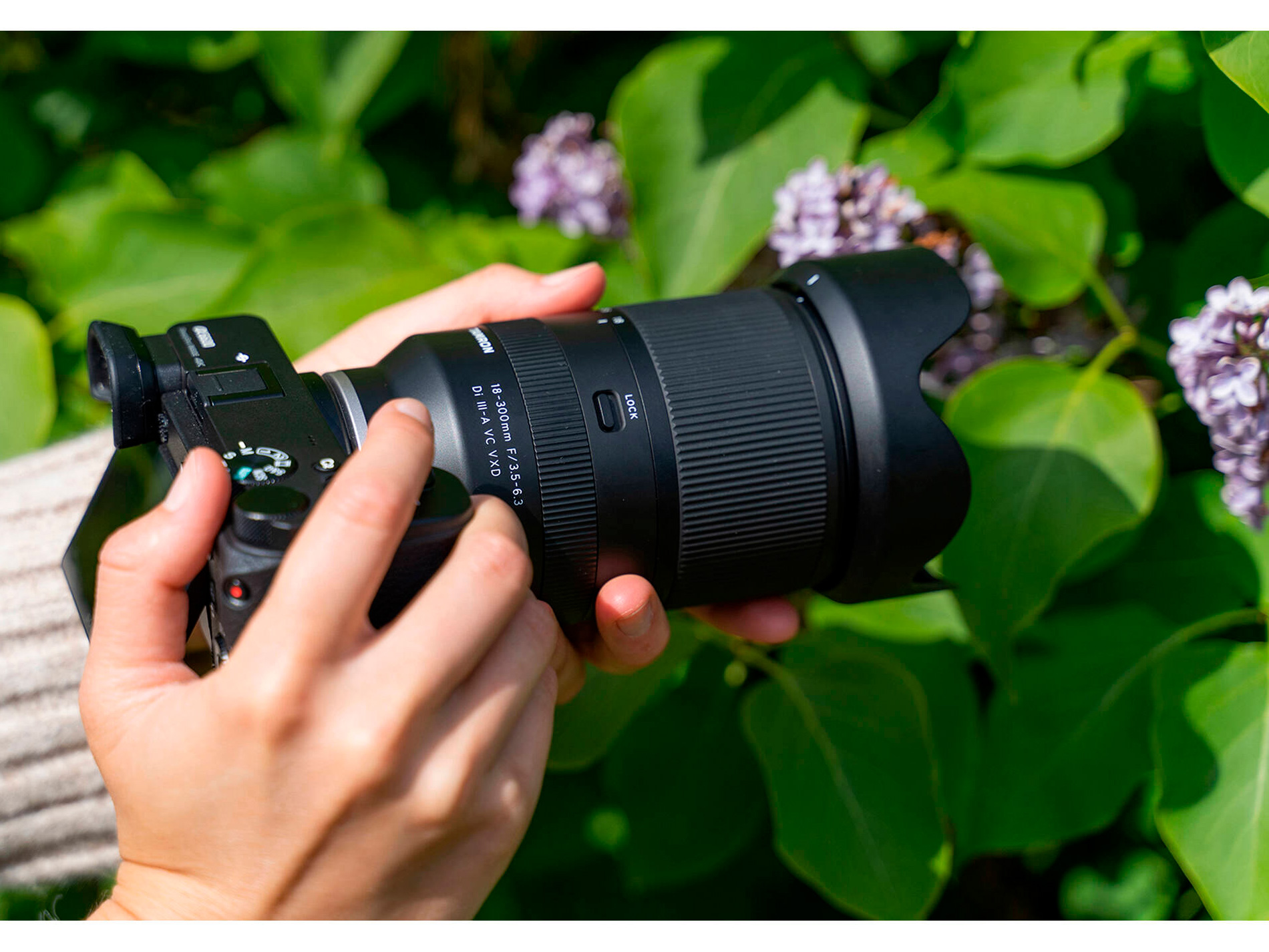 Объектив Tamron 18-300mm f/3.5-6.3 Di III-A VC VXD Sony E