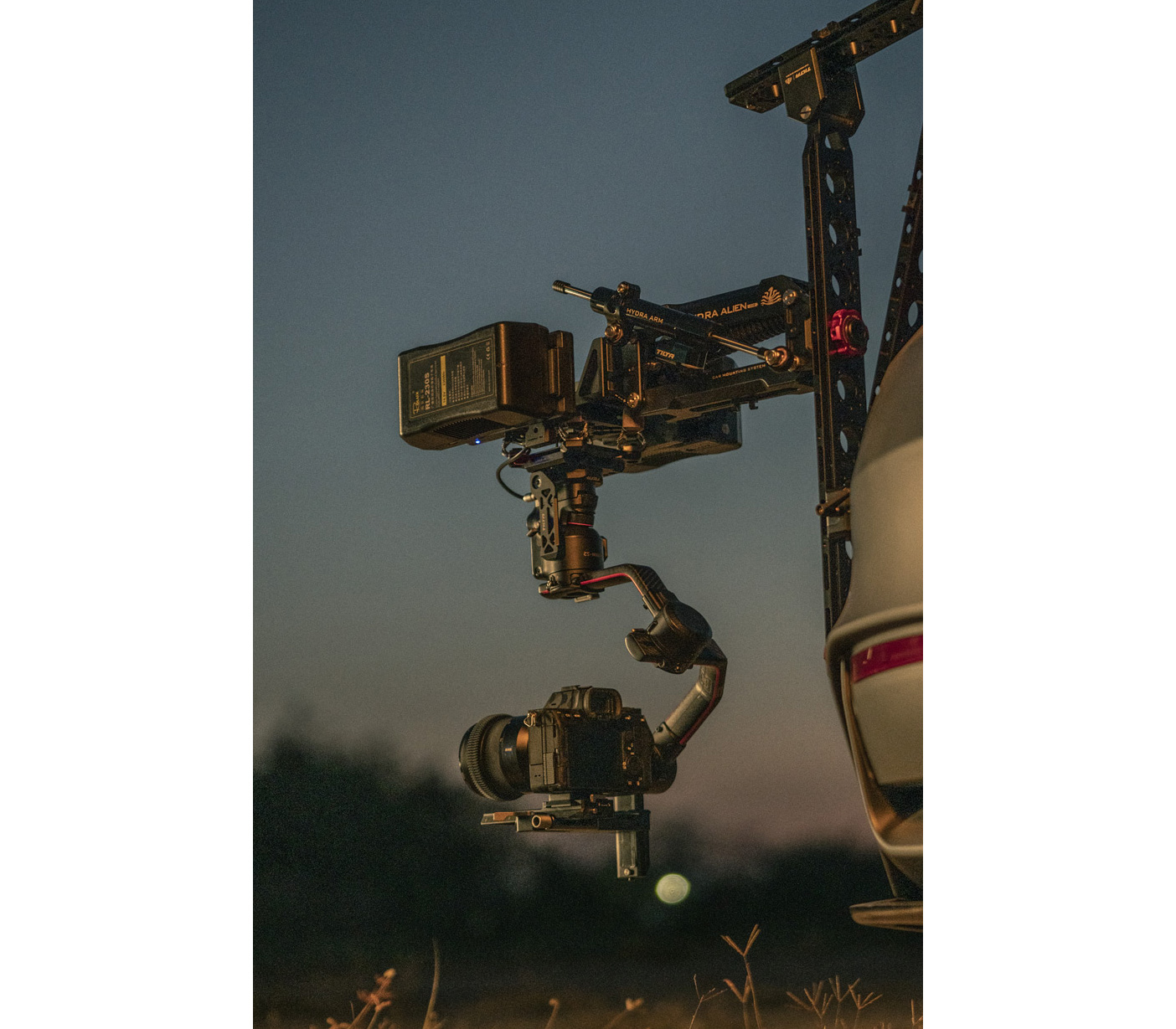 Автомобильное крепление для камеры Tilta Hydra Alien Pro Kit - V Mount