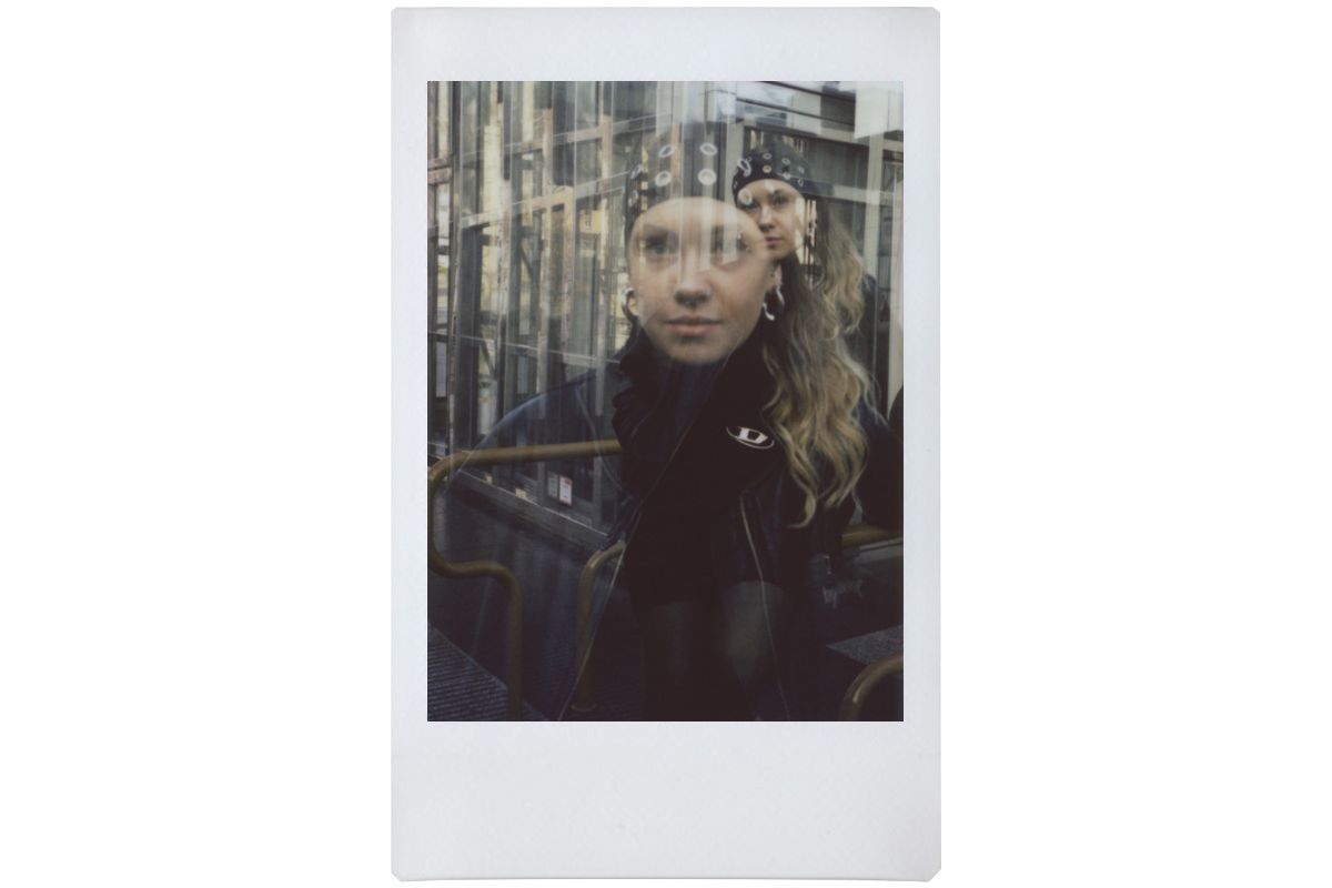 Фотоаппарат моментальной печати Lomography LOMO'Instant Square Glass The Blues Edition