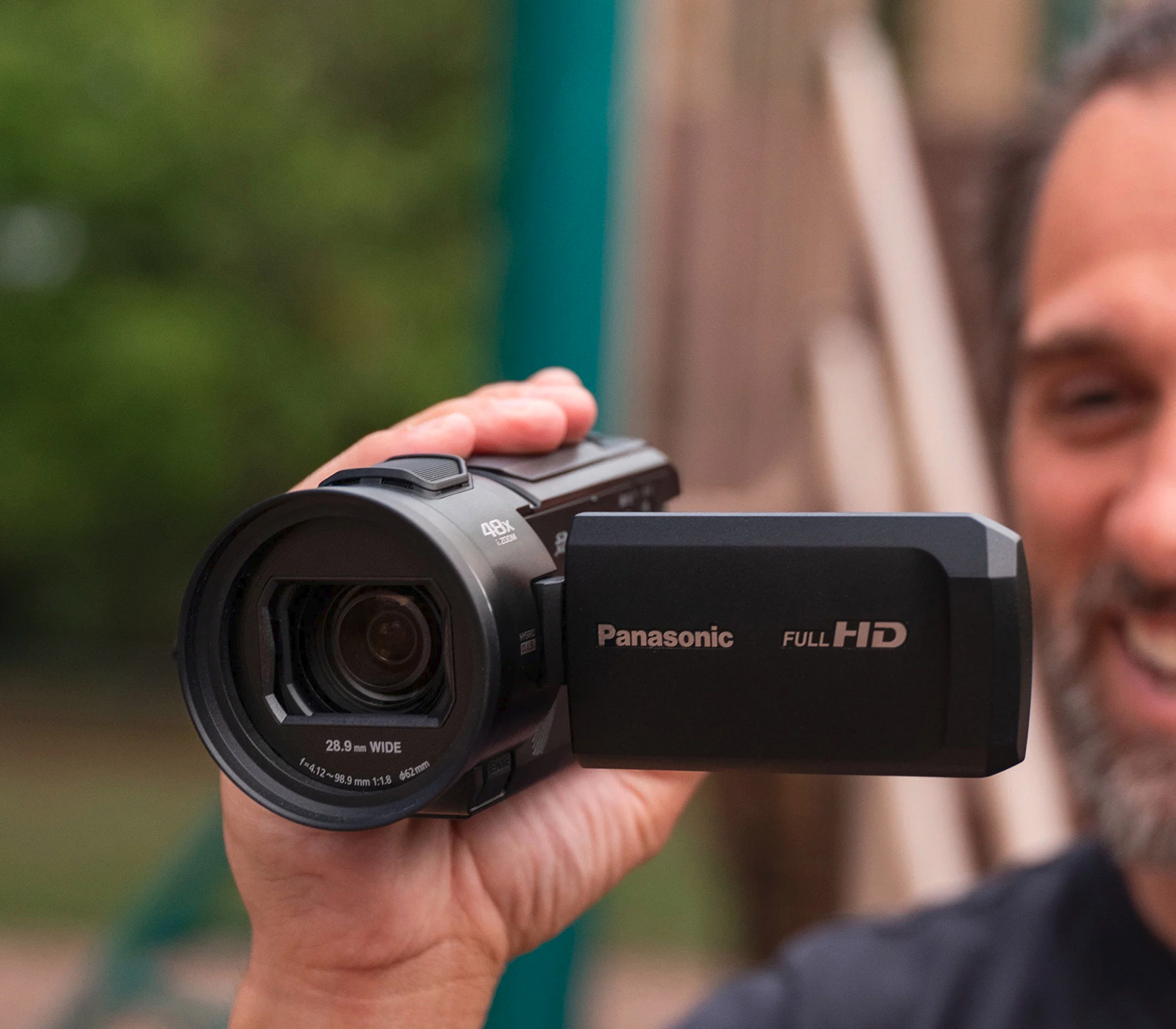 Видеокамера Panasonic HC-V900 (Full HD)