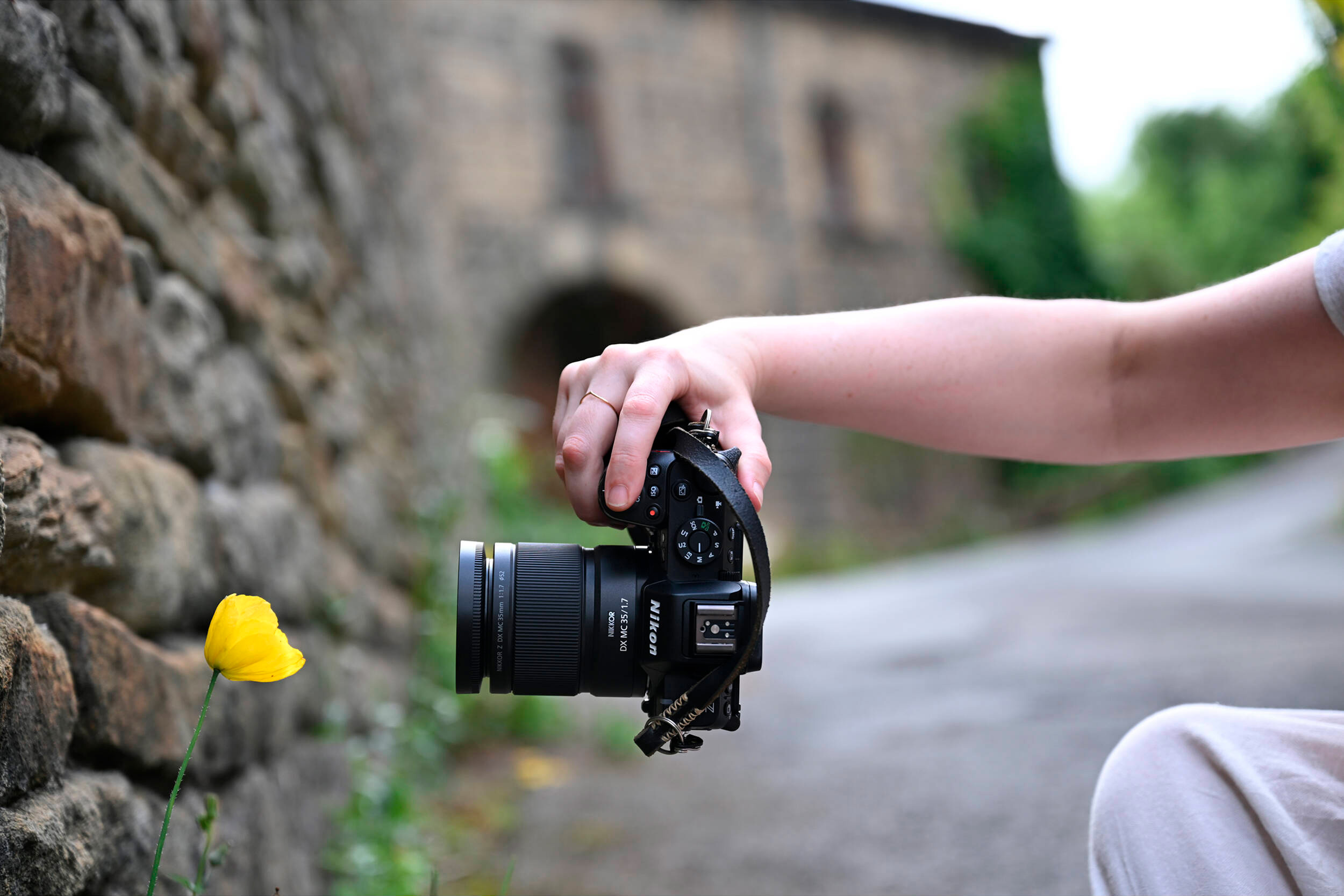 Объектив Nikon Nikkor Z 35mm f/1.7 DX MC